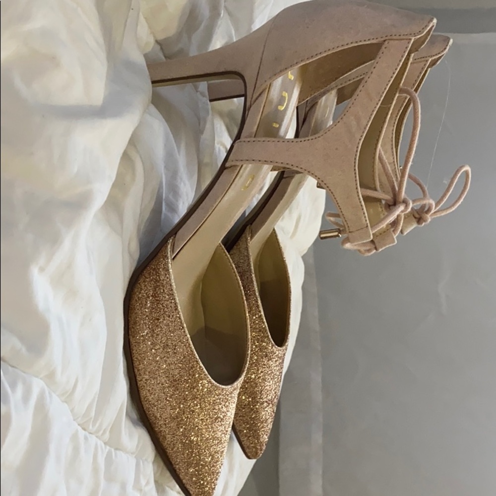High heels - Picture 2 of 3
